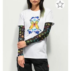 Zumiez fly high, butterfly shirt euc